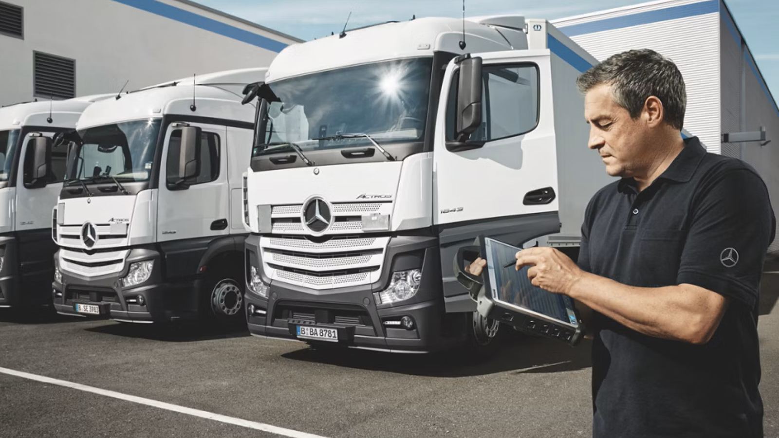 Στα Service Centers της Star Automotive Ελλάς απολαμβάνεται κορυφαίες υπηρεσίες συντήρησης ψηφιακών ταχογράφων για όλους τους τύπους οχημάτων. 