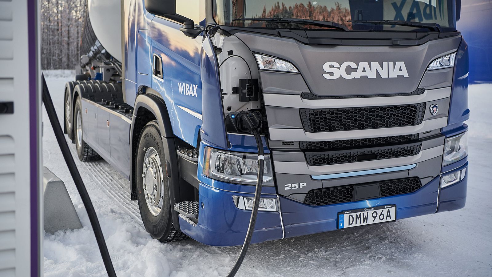 Η εταιρεία ενέργειας Skelleftea Kraft έχει αναλάβει τους σταθμούς φόρτισης του ηλεκτρικού Scania.
