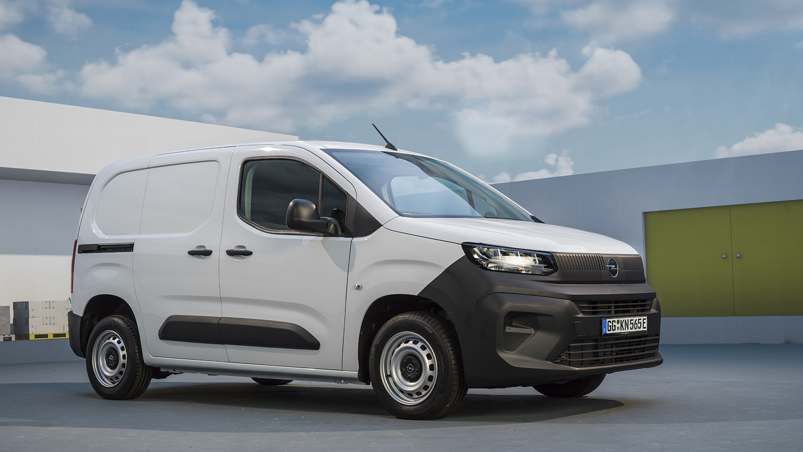 Τα Μικρά Vans του Ομίλου Stellantis Pro One αποκτούν νέο, αναβαθμισμένο εσωτερικό που αυξάνει κατακόρυφα την εργονομία που προσφέρουν. 