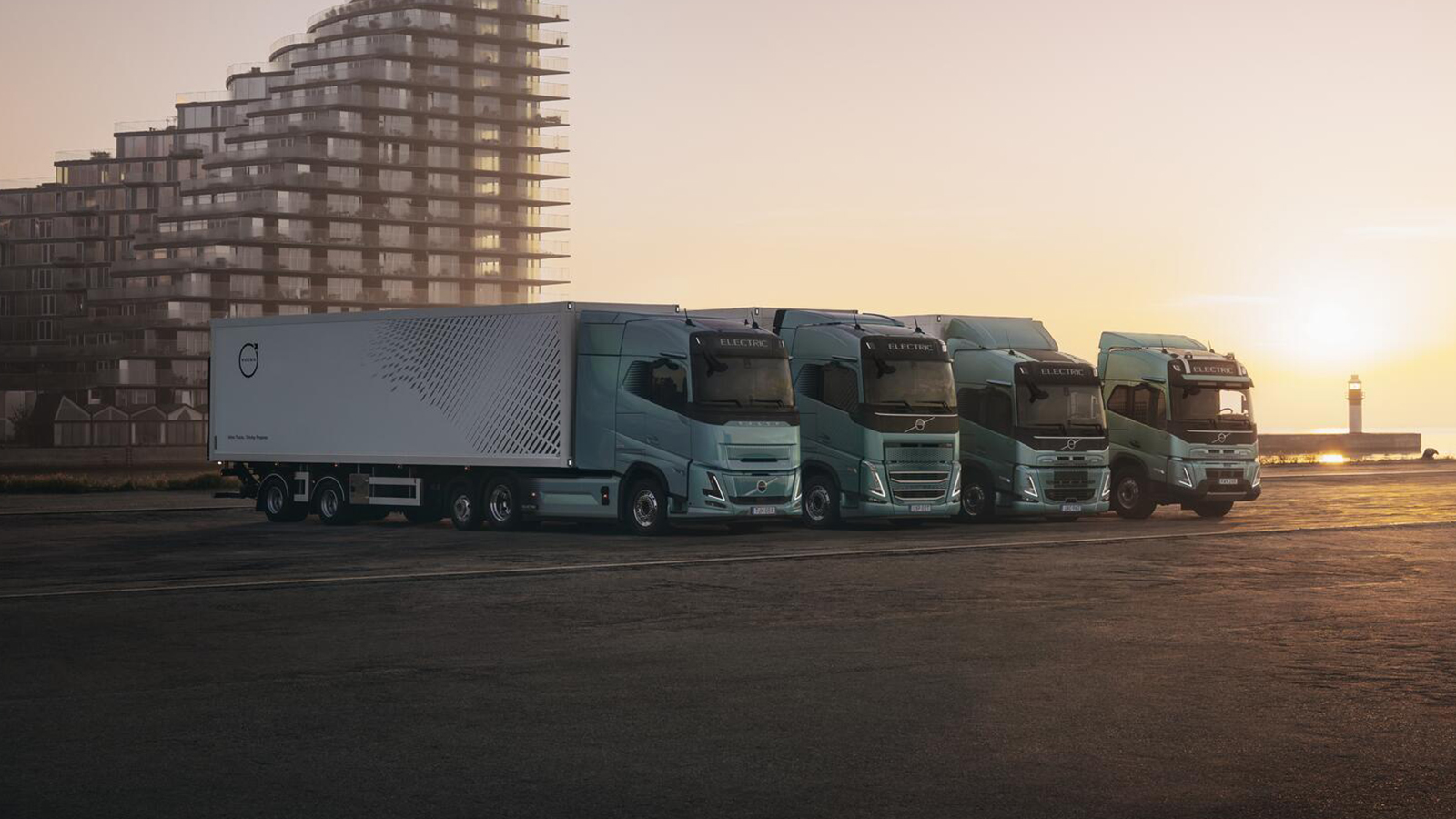 Η Volvo Trucks παρουσίασε τη νέα γενιά των Volvo FH, FH Aero, FM και FMX Electric που καλύπτουν όλες τις βαριές μεταφορικές απαιτήσεις σε όλους τους κλάδους. Η Volvo Trucks παρουσίασε τη νέα γενιά των Volvo FH, FH Aero, FM και FMX Electric που καλύπτουν όλες τις βαριές μεταφορικές απαιτήσεις σε όλους τους κλάδους.