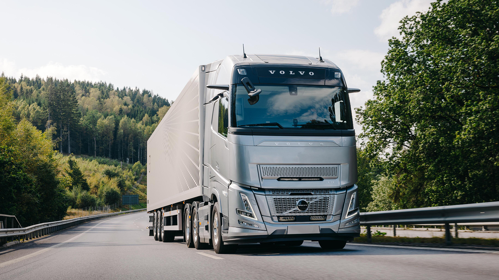 Το FH Aero Electric Extended Range αναμένεται να αποτελέσει πόλο έλξης για τους επισκέπτες στο περίπτερο της Volvo Trucks στην διεθνή έκθεση «ΙΑΑ 2026». Το FH Aero Electric Extended Range αναμένεται να αποτελέσει πόλο έλξης για τους επισκέπτες στο περίπτερο της Volvo Trucks στην διεθνή έκθεση «ΙΑΑ 2026».