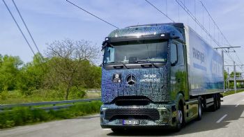 Το eActros 600 της Mercedes-Benz τεστάρεται με φορτηγό – τρόλεϊ! 