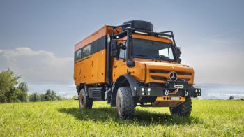     Mercedes Benz  off road !