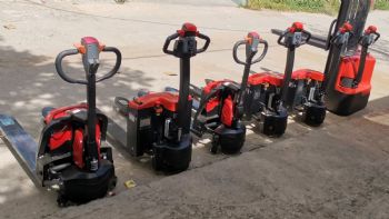 Arvanitis Group: Top    &  !