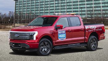 Ford το 1ο Ηλεκτρικό Pick-Up στους αγώνες NASCAR