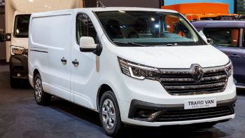 Νέο ηλεκτρικό Renault Trafic αυτονομίας 240 χλμ.