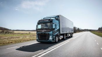Volvo: Νέα φορτηγά μεγαλύτερων διαδρομών με βιοκαύσιμα