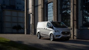 Ηλεκτρικό και το νέο Ford Transit Custom!