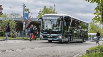 Πληθαίνουν τα ηλεκτρικά λεωφορεία της ΜΑΝ (+vid)