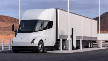 Επιτέλους ξεκίνησε η παραγωγή του Tesla Semi!