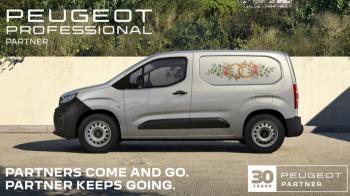 Partner 30 ������ & Traveller 10 ������: H Peugeot �������� ������� ��� ������������
