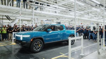 Rivian R1T: Το 1ο ηλεκτρικό Pick-Up της Αμερικής (+vid)