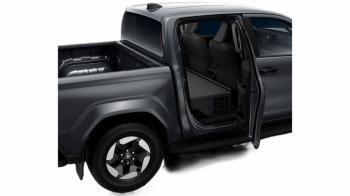 �� 4���� Toyta Hilux ������ �� ���������� �� 2�����! 