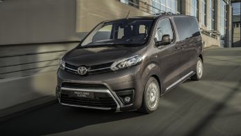 Παρουσιάστηκε το ηλεκτρικό Toyota Proace Verso