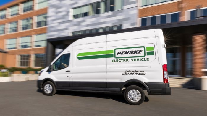 H Penske είχε συμμετάσχει στις δοκιμές εξέλιξης του Ford E-Transit βγάζοντάς το στους δρόμους του Ρίντινγκ της Πενσυλβάνια.