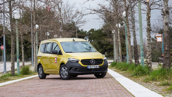 Οδηγούμε το νέο Mercedes-Benz Citan και ανακαλύπτουμε τον θαυμαστό κόσμο που προσφέρει στους επιβάτες εντός του. 