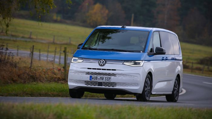 Μεικτή κατανάλωση 5,3 λτ./100 χλμ. και αυτονομία 1.000 χλμ. υπόσχεται το νέο VW Multivan 2.0 TDI των 150 ίππων.