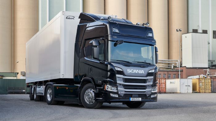 Τα υβριδικά της Scania διατίθενται ως τράκτορες ή μονά φορτηγά, με τις καμπίνες P, G και L.