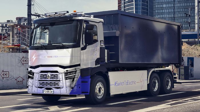 Μέχρι τους 44 τόνους θα ανεβαίνουν από του χρόνου οι προτάσεις της Renault Trucks στα ηλεκτρικά φορτηγά, όταν θα ξεκινήσει η παραγωγή των νέων E-Tech T και E-Tech C (φωτό).
