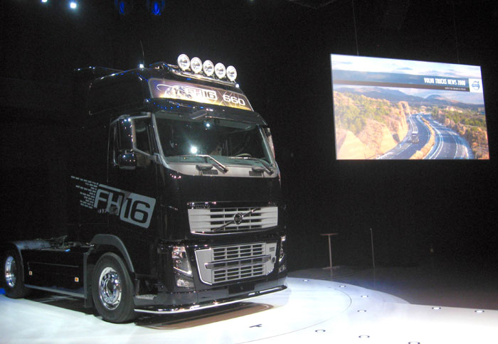 Νέα εσωτερικό για τα Volvo FM, FH & FH16