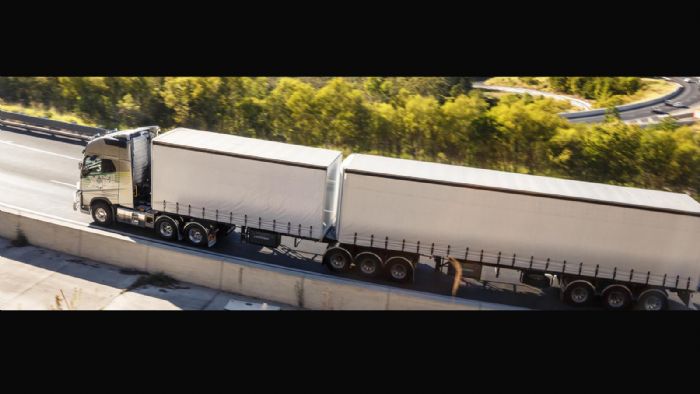 Η χρήση μακρύτερων και βαρύτερων φορτηγών θα μπορούσε να επιφέρει σημαντική μείωση της ατμοσφαιρικής ρύπανσης και όχι μόνο στις οδικές μεταφορές. 