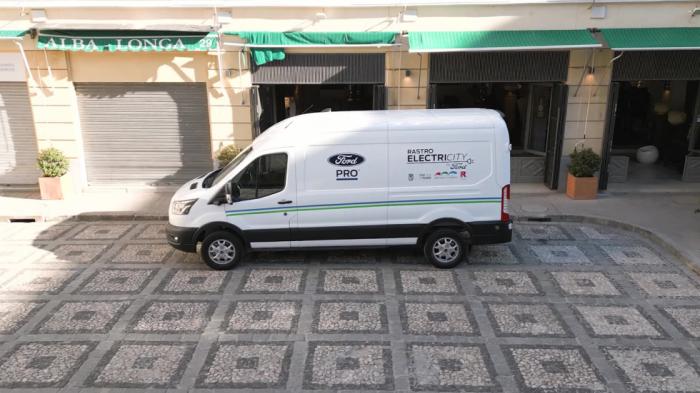 Ένα ηλεκτρικό Van μπορεί να εξοικονομήσει έως και 14.000 ευρώ! Ένα ηλεκτρικό Van μπορεί να εξοικονομήσει έως και 14.000 ευρώ!