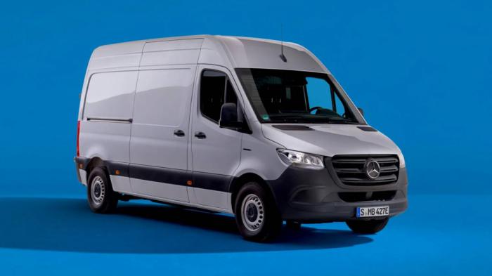 Mercedes-Benz: Τριάντα χρόνια «ζωής» συμπλήρωσε το Sprinter!