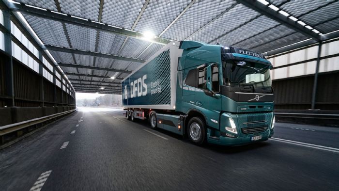 Volvo: Παραδίδει 20 ηλ. βαρέα φορτηγά σε κορυφαία εταιρεία logistics 