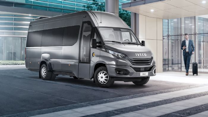 Πλήθος εκδόσεων και αναβαθμισμένα χαρακτηριστικά για το νέο Iveco Daily minibus.
