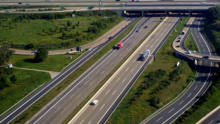 Ο Βόρειος Οδικός ¶ξονας Κρήτης (Α90) είναι το σημαντικότερο εκ των νέων οδικών έργων που αναμένεται να κατασκευαστούν στην Ελλάδα μέσα στα επόμενα έτη.