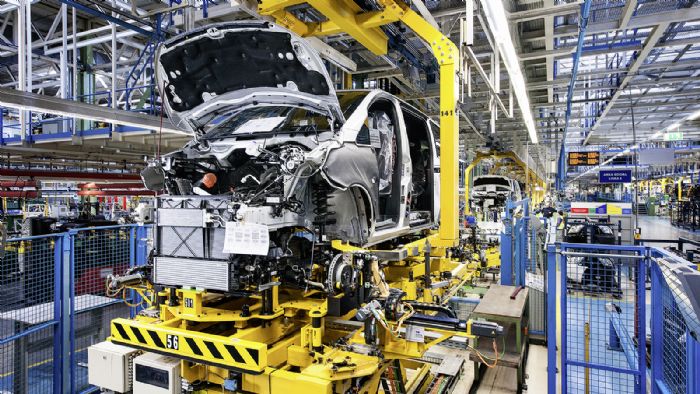 Συνολικά στην Ευρώπη υπάρχουν 37 εργοστάσια παραγωγής ελαφρών επαγγελματικών οχημάτων, από τα οποία τα 22 βρίσκονται εντός Ε.Ε.