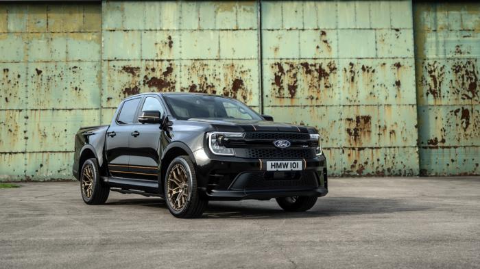 Το νέο Ford Ranger MS-RT Champion Edition με την επιθετική εμπρός μάσκα και τις χρυσές λεπτομέρειες. Το νέο Ford Ranger MS-RT Champion Edition με την επιθετική εμπρός μάσκα και τις χρυσές λεπτομέρειες.