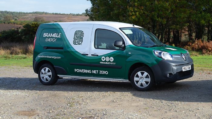 Το όχημα επίδειξης Renault Kangoo ZE με τις προηγμένες, υδρόψυκτες κυψέλες καυσίμου PCBFC, που εξελίσσει η εταιρεία Bramble Energy με τη σύμπραξη της MAHLE Powertrain.