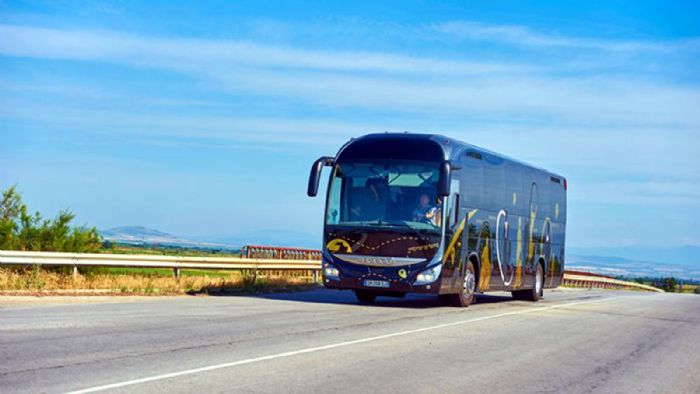 Το Iveco Magelys, με τον τίτλο του «International Coach of the Year 2016» στις… αποσκευές του, βρίσκεται στην Ελλάδα!