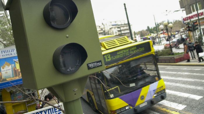 Κατά 1.324% αυξήθηκαν οι βεβαιωμένες παραβάσεις που σχετίζονται με τις λεωφορείολωρίδες μέσα στον Ιανουάριο, σε σχέση με το 2019.