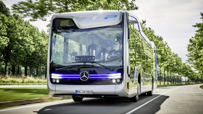 Η Mercedes-Benz συνέχισε την πρωτοποριακή πολιτική παρουσίασης προηγμένων τεχνολογιών με την παρουσίαση του «Future Bus with CityPilot».