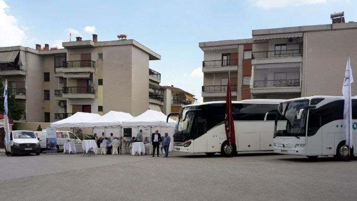 Κατά τη διάρκεια της περιοδείας «Lets talk BUSiness 2017» της Mercedes-Benz Ελλάς, οι φίλοι της εταιρείας είχαν την ευκαιρία να γνωρίσουν από κοντά τα τουριστικά λεωφορεία της μάρκας…