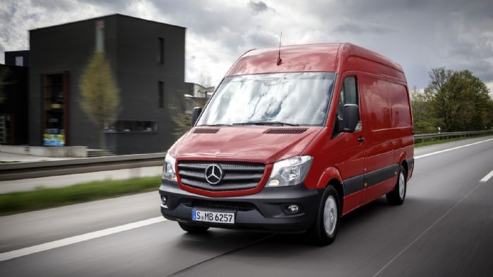 Από το καλοκαίρι του 2016, το Mercedes-Benz Sprinter θα προσφέρεται σε εκδόσεις με αυξημένο μεικτό βάρος στους 5,5t.