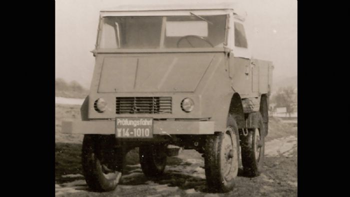 Το Unimog (στην εικόνα το μοντέλο 70200 του 1946) έμελλε να εξελιχθεί στο πιο σκληροτράχηλο –εκτός δρόμου- όχημα όλων των εποχών. 