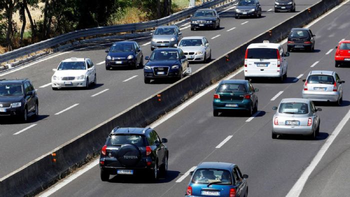 Νέοι κανόνες ασφαλείας σε όλα τα οχήματα