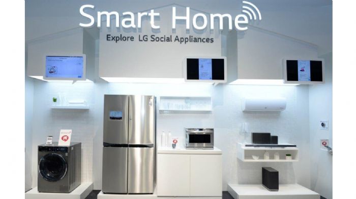 Το LG Smart Home δημιουργήθηκε βάσει της ιδέας ενοποίησης των διαφορετικών ΅έξυπνωνΆ συσκευών σε ένα σύστημα με στόχο τη μεγαλύτερη άνεση και ευκολία.