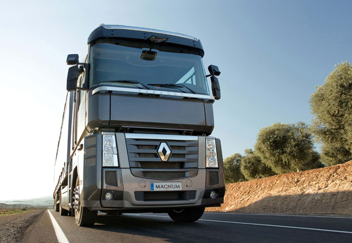 Πρώτη εμφάνιση του Renault Magnum