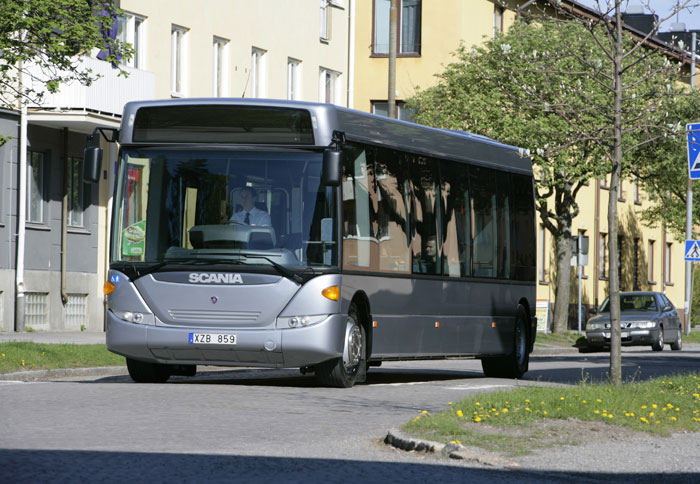Νέο υβριδικό αστικό από Scania