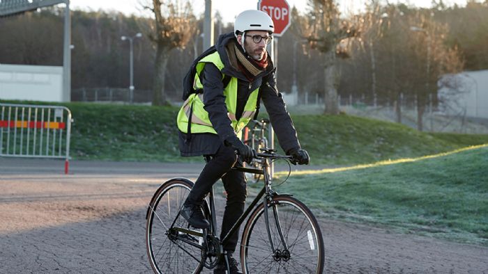Μέσω του ερευνητικού προγράμματος «RISE» εξελίσσεται ένας νέος τύπος κράνους για ποδηλάτες που χάρη σε ειδικούς αισθητήρες…
