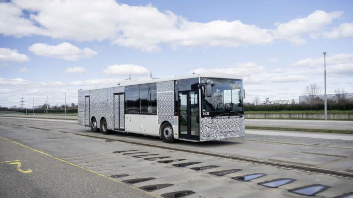 Το λεωφορείο το οποίο πέρασε τις δοκιμές ήταν το Setra MultiClass S 518 LE. 