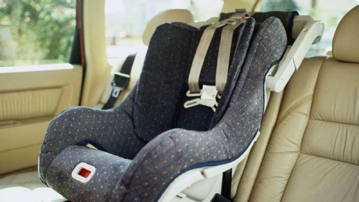 Μία νέα υπηρεσία στις καθημερινές μετακινήσεις προσφέρει η εταιρεία ταξί με την ονομασία «Ταξί με παιδικό κάθισμα».