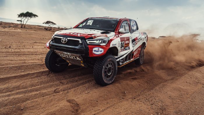 Το νέο Hilux του Rally Dakar 2021 (+vid)