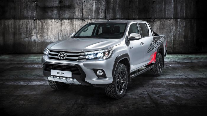 Toyota Hilux «Invincible 50»