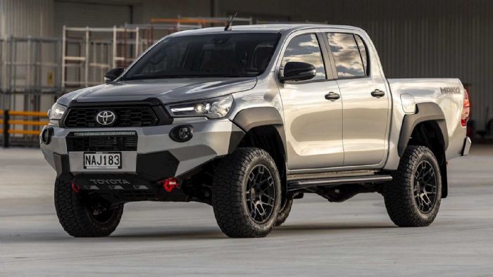 Στα «σαγόνια» του Toyota Hilux Mako (+vid)!