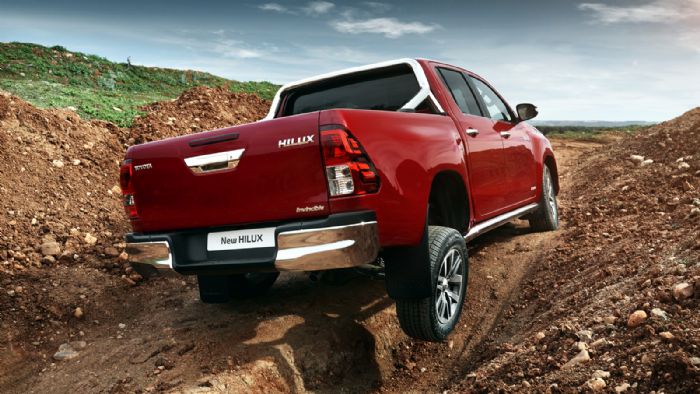 Το Toyota Hilux με 793 νέες ταξινομήσεις, είναι το κορυφαίο σε πωλήσεις ελαφρύ επαγγελματικό στη χώρα μας για το 10μηνο του 2017.